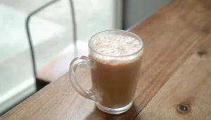 Teh Tarik Malaysia: Kisah Nostalgia & Simbol Perpaduan Yang Masih Digemari 10 Teh Tarik Malaysia: Kisah Nostalgia & Simbol Perpaduan Yang Masih Digemari