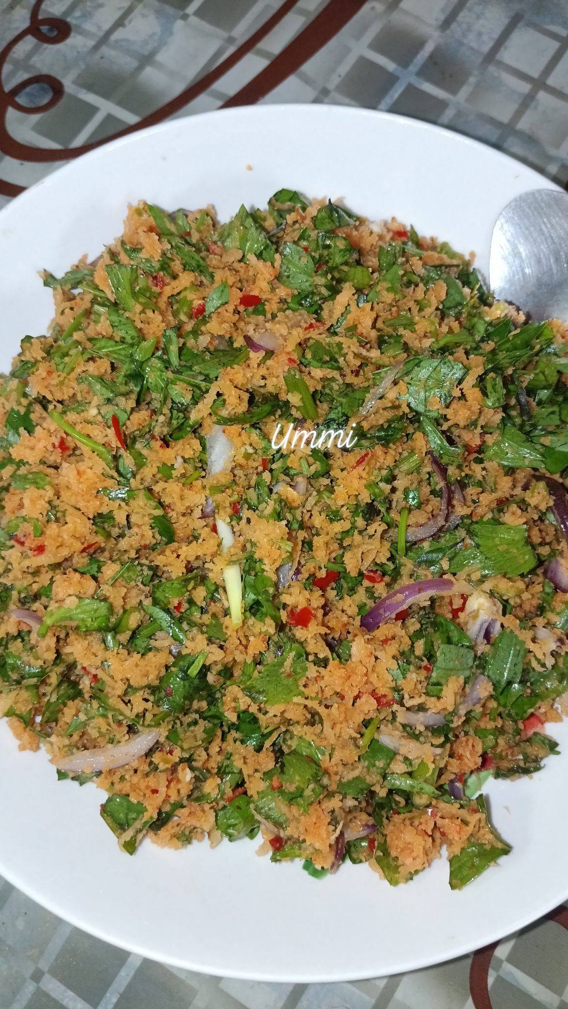 Simple Tapi ‘Kick’! Kerabu Ulam Raja & Daun Selom Ni Buat Bertambah Nasi 18 Simple Tapi ‘Kick’! Kerabu Ulam Raja & Daun Selom Ni Buat Bertambah Nasi