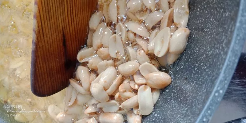 Cara Buat KACANG BAWANG PUTIH Rangup & Sedap, Rebus & Perap Semalaman Dulu Baru Goreng!