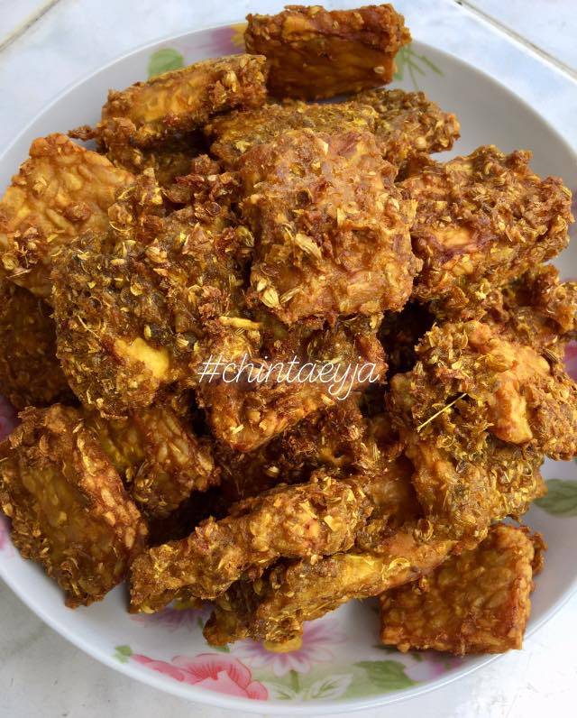 Tempe Goreng Berempah Lebih Sedap & Rangup, Kisar Bawang Putih Sekali!