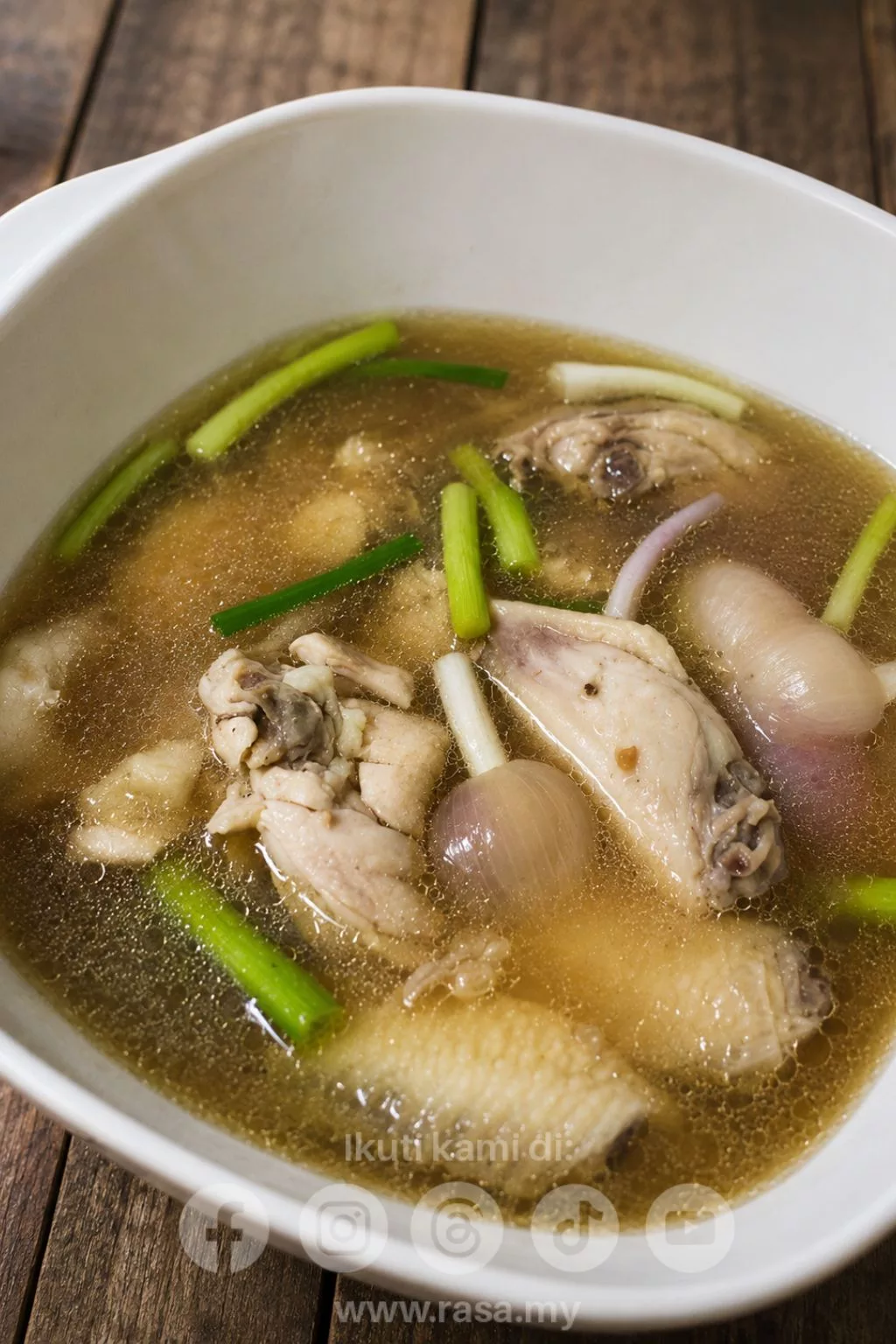 Sup Ayam Lada Hitam Paling Sedap & Berkhasiat, Sesuai Untuk Demam Dan Diet Sihat