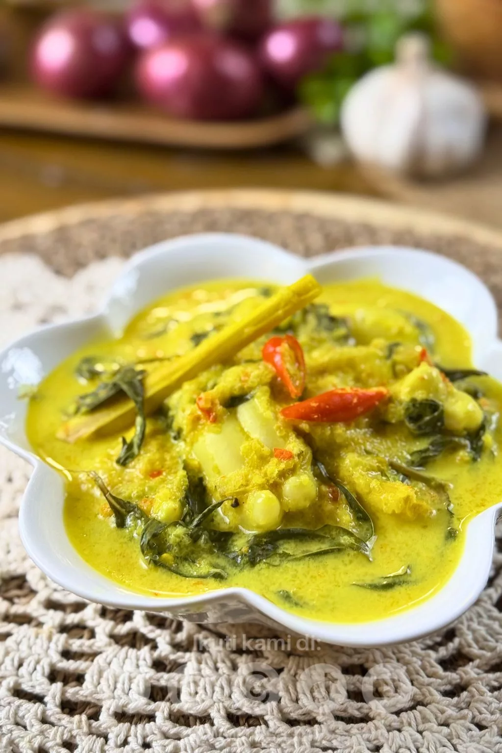 Gulai Kuning Pekasam Telur Sotong Paling Sedap, Lemak Berperisa & Memang Rare!