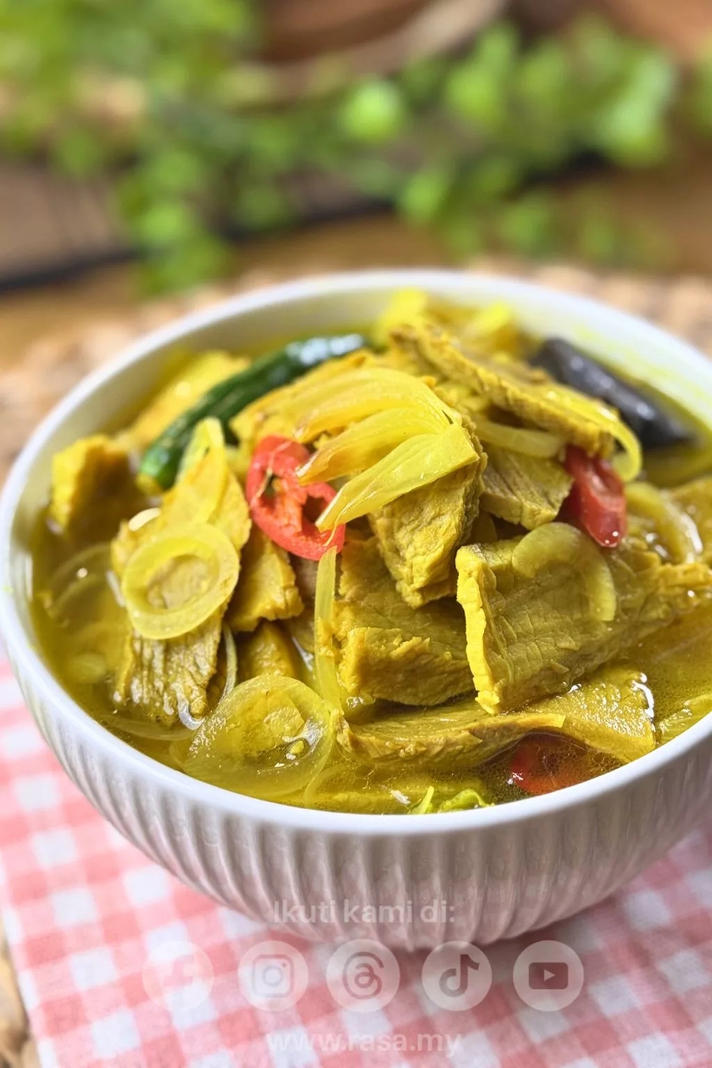 Pindang Daging Sedap & Sihat, Kuah Masam Wangi Memang Buka Selera