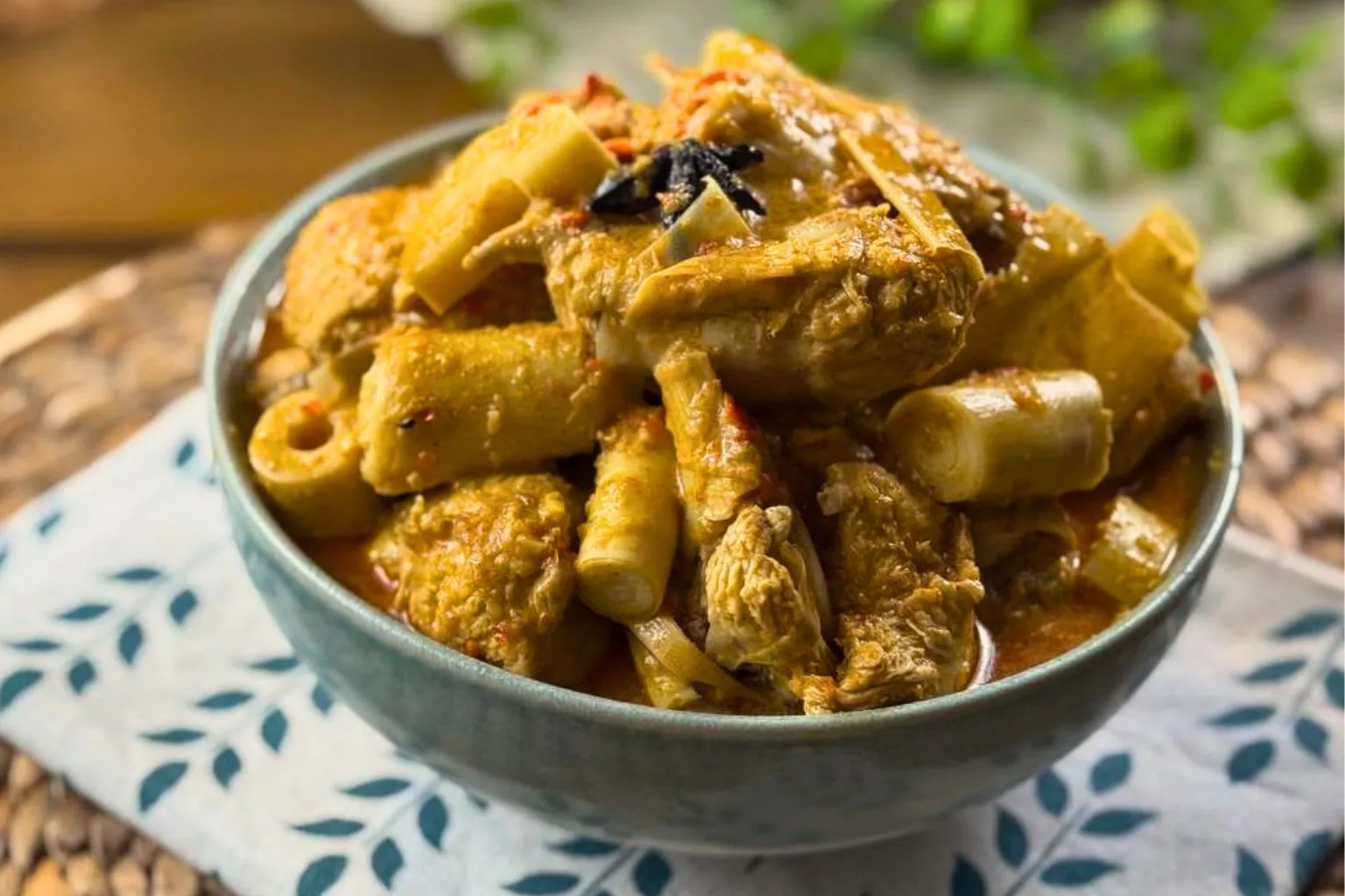 Gulai Ayam Rebung Pedas Paling Padu & Berempah, Resipi Power Buat Bertambah Nasi!