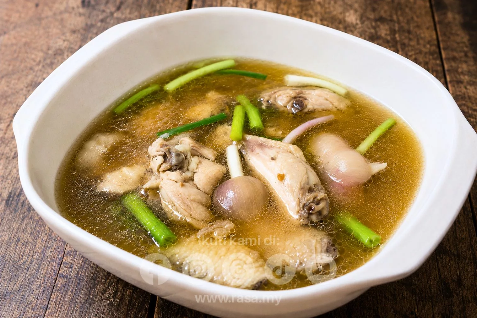 Sup Ayam Lada Hitam Paling Sedap & Berkhasiat, Sesuai Untuk Demam Dan Diet Sihat