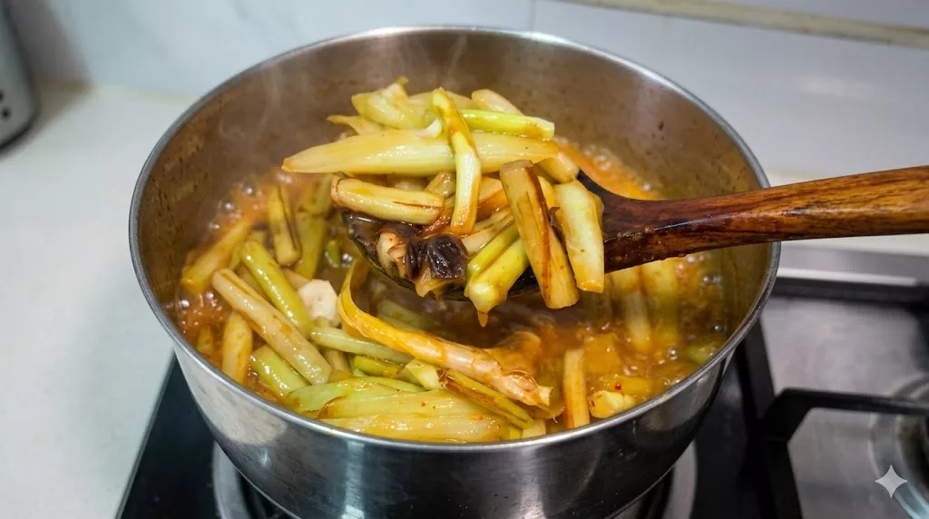 Yana Samsudin Kongsi Cara Masak Lauk Kampung, Sulur Keladi Asam Pedas Resipi Mak