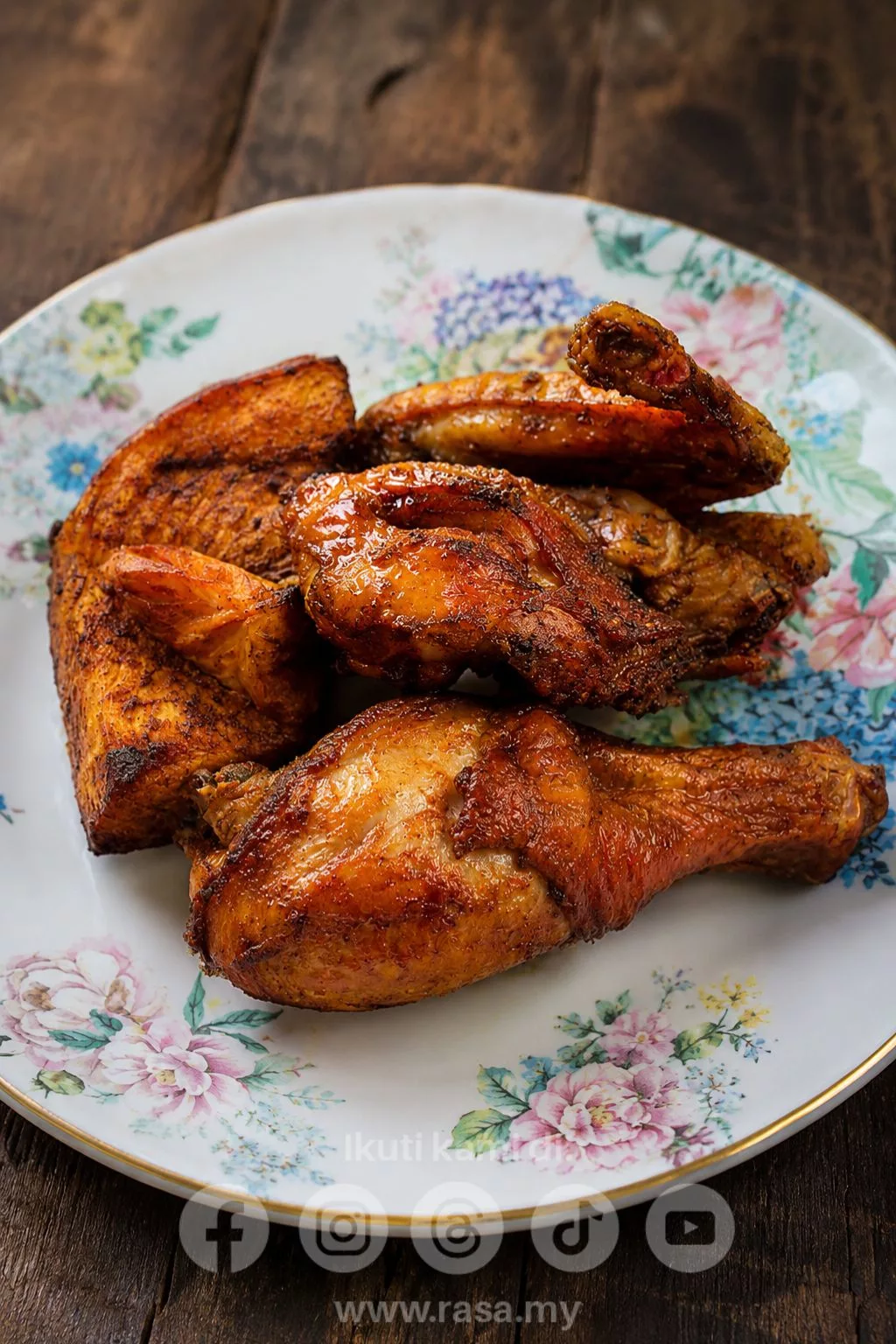Ayam Goreng Sedap Tanpa Serbuk Kunyit, Resipi Mudah Yang Sangat Beraroma