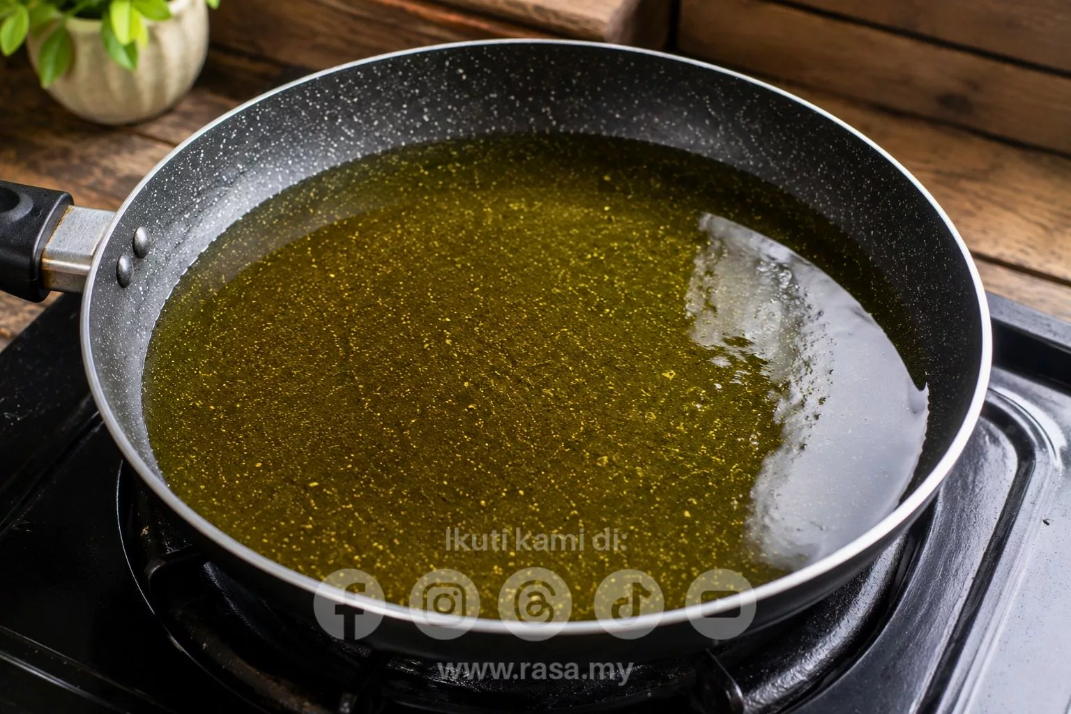 Cekodok Roti Gula Paling Gebu & Sedap, Cara Mudah Habiskan Roti Lebihan