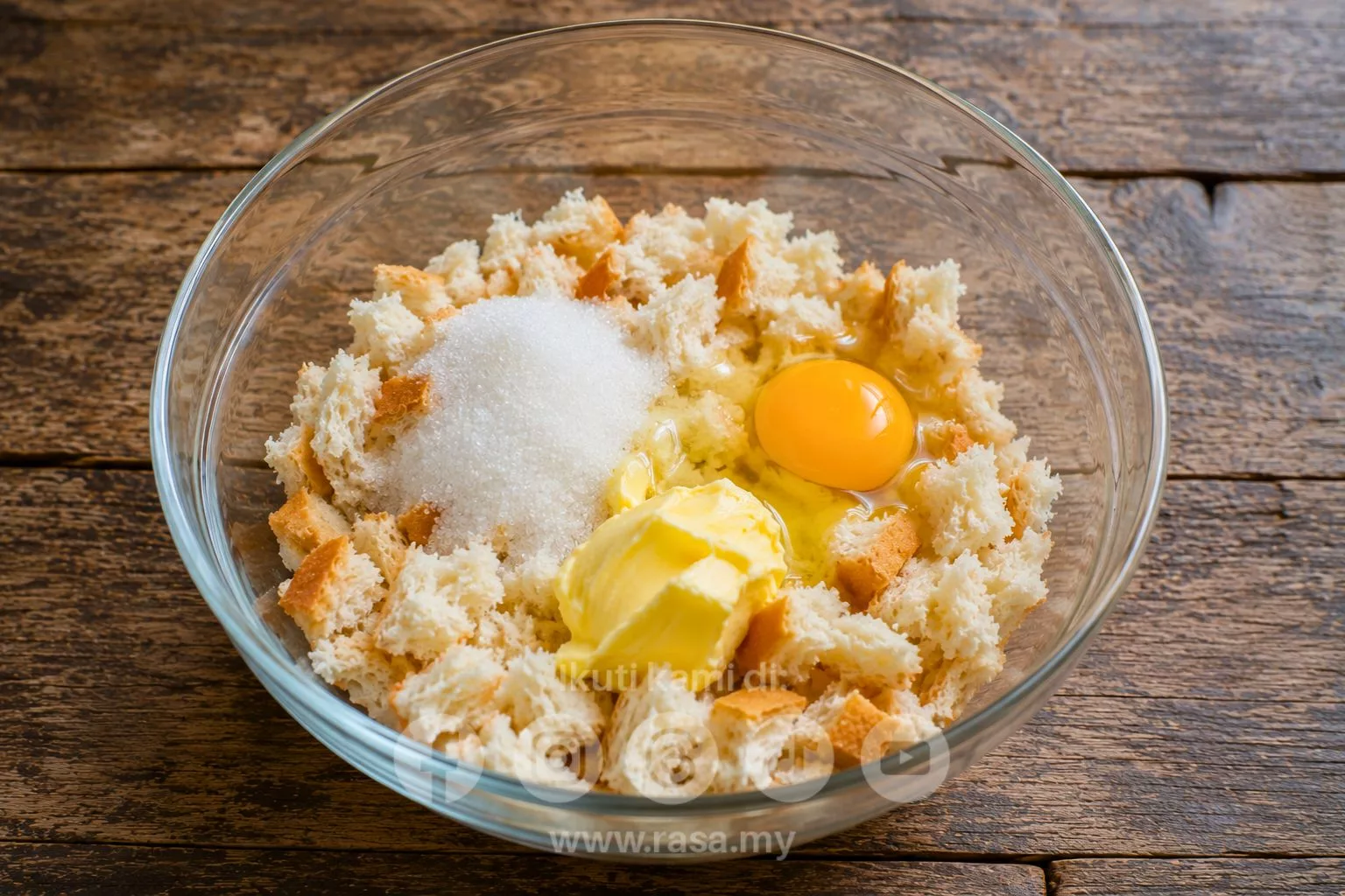 Cekodok Roti Gula Paling Gebu & Sedap, Cara Mudah Habiskan Roti Lebihan