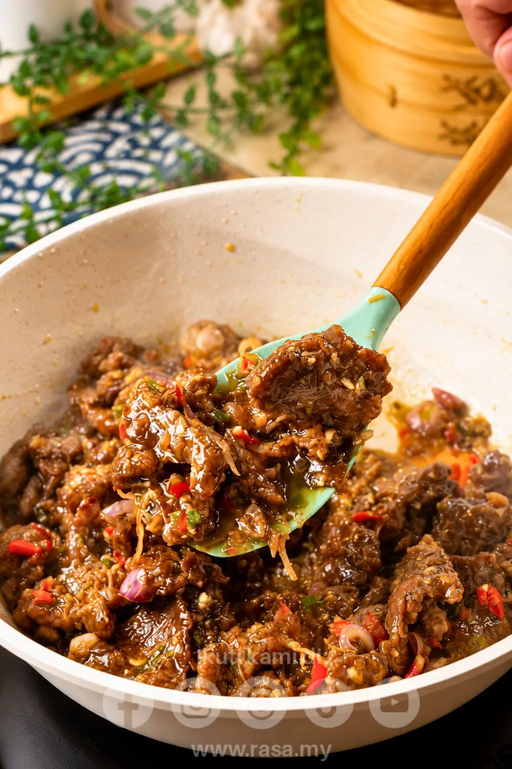 Daging Goreng Cili Padi Paling Sedap, Pedas Berapi & Mudah Dibuat