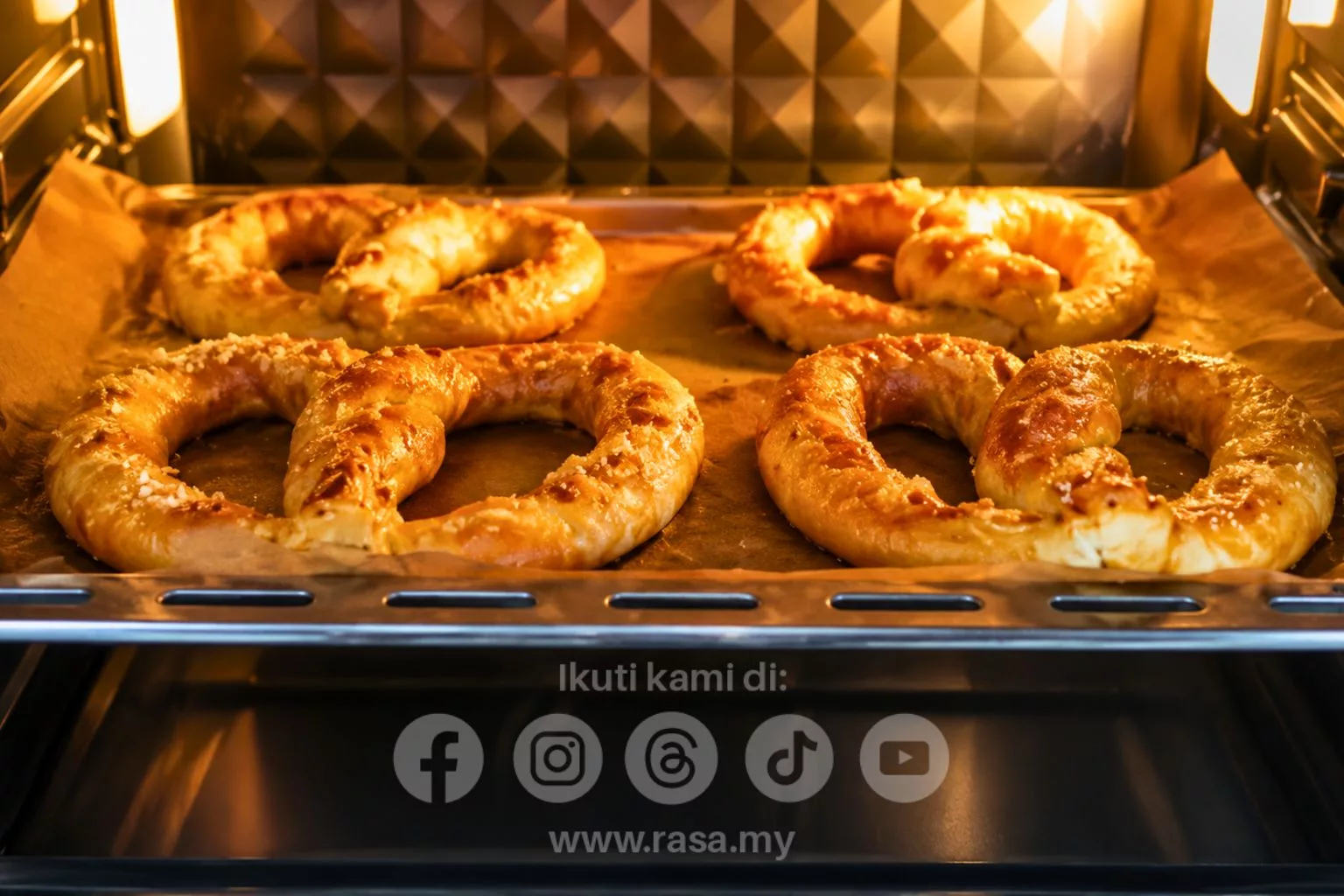 Resipi Pretzel Homemade Ala Auntie Anne Yang Lembut & Gebu, Mudah Je Buat Sendiri 7 Resipi Pretzel Homemade Ala Auntie Anne Yang Lembut & Gebu, Mudah Je Buat Sendiri