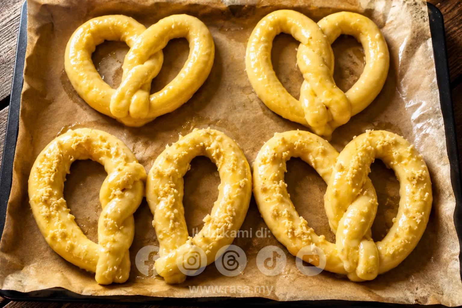 Resipi Pretzel Homemade Ala Auntie Anne Yang Lembut & Gebu, Mudah Je Buat Sendiri 6 Resipi Pretzel Homemade Ala Auntie Anne Yang Lembut & Gebu, Mudah Je Buat Sendiri