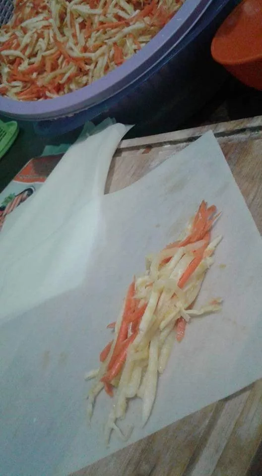Cara Buat Popia Sira Sambal Cantik Berkilat, Kekal Rangup Sampai Petang 13 Cara Buat Popia Sira Sambal Cantik Berkilat, Kekal Rangup Sampai Petang