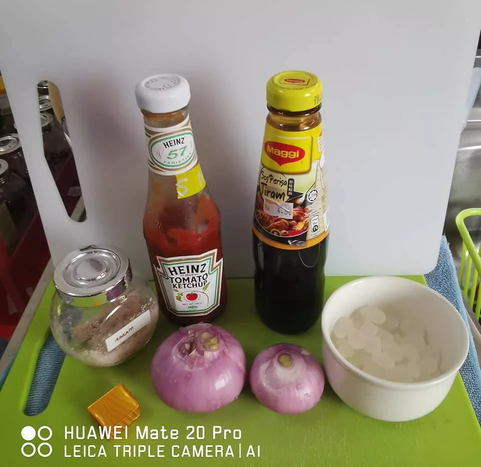 Resipi Kuah Mi Hokkien Sedap Wangi Berperisa, Masak Kulit Udang Hingga Betul-Betul Kering! 2 Resipi Kuah Mi Hokkien Sedap Wangi Berperisa, Masak Kulit Udang Hingga Betul-Betul Kering!