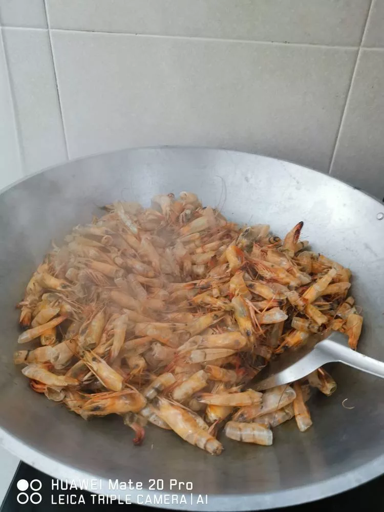 Resipi Kuah Mi Hokkien Sedap Wangi Berperisa, Masak Kulit Udang Hingga Betul-Betul Kering! 3 Resipi Kuah Mi Hokkien Sedap Wangi Berperisa, Masak Kulit Udang Hingga Betul-Betul Kering!