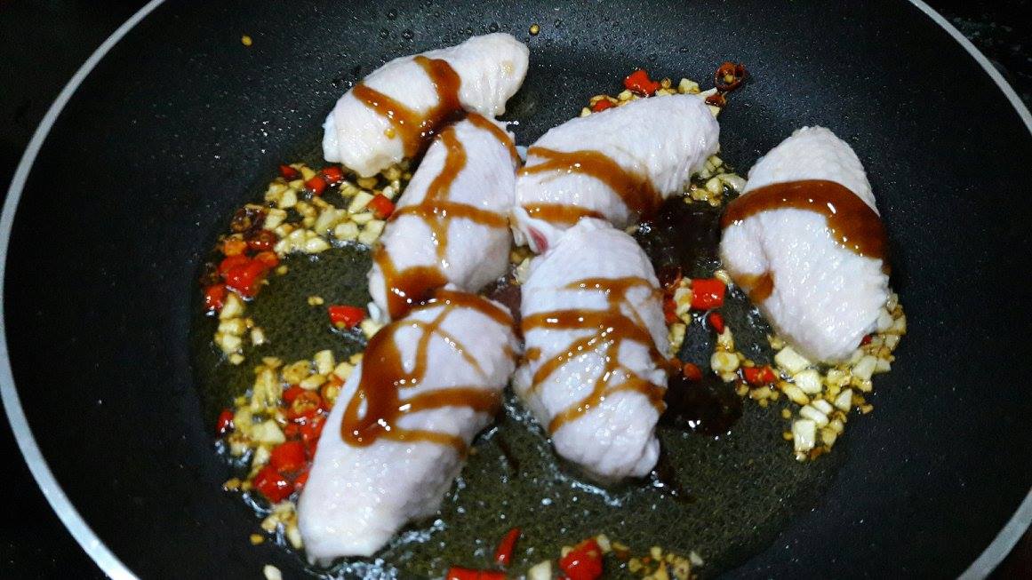 Ayam Masak Serai Ala Thai Simple Akan Buat Anda Tak Keruan