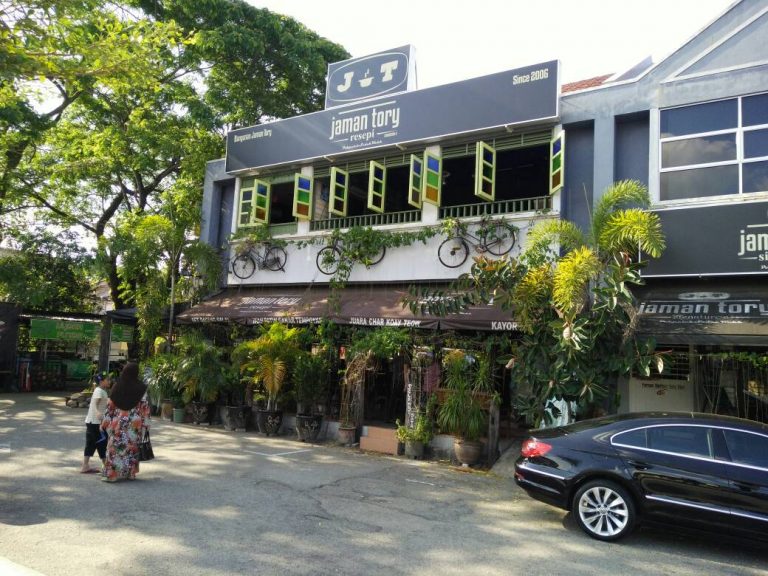 Menu Special Nasi Goreng Cheese Terbakar! Wajib Singgah Kalau Pergi