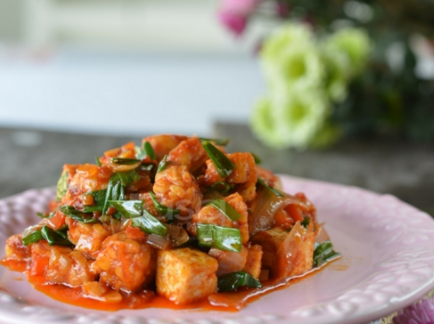 Tempe Goreng Dengan Daun Bawang, Pelengkap Makanan Yang 