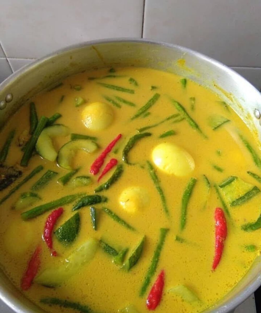 Gulai Nasi Berlauk Kelantan Stail. Memang Lazat Berganda 
